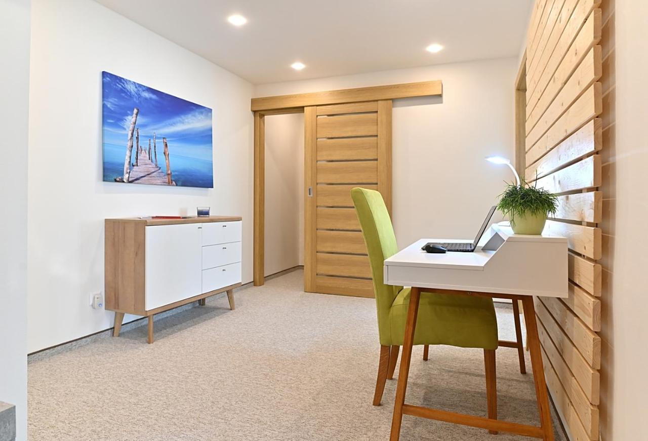Apartman 5Five Presov Exterior photo